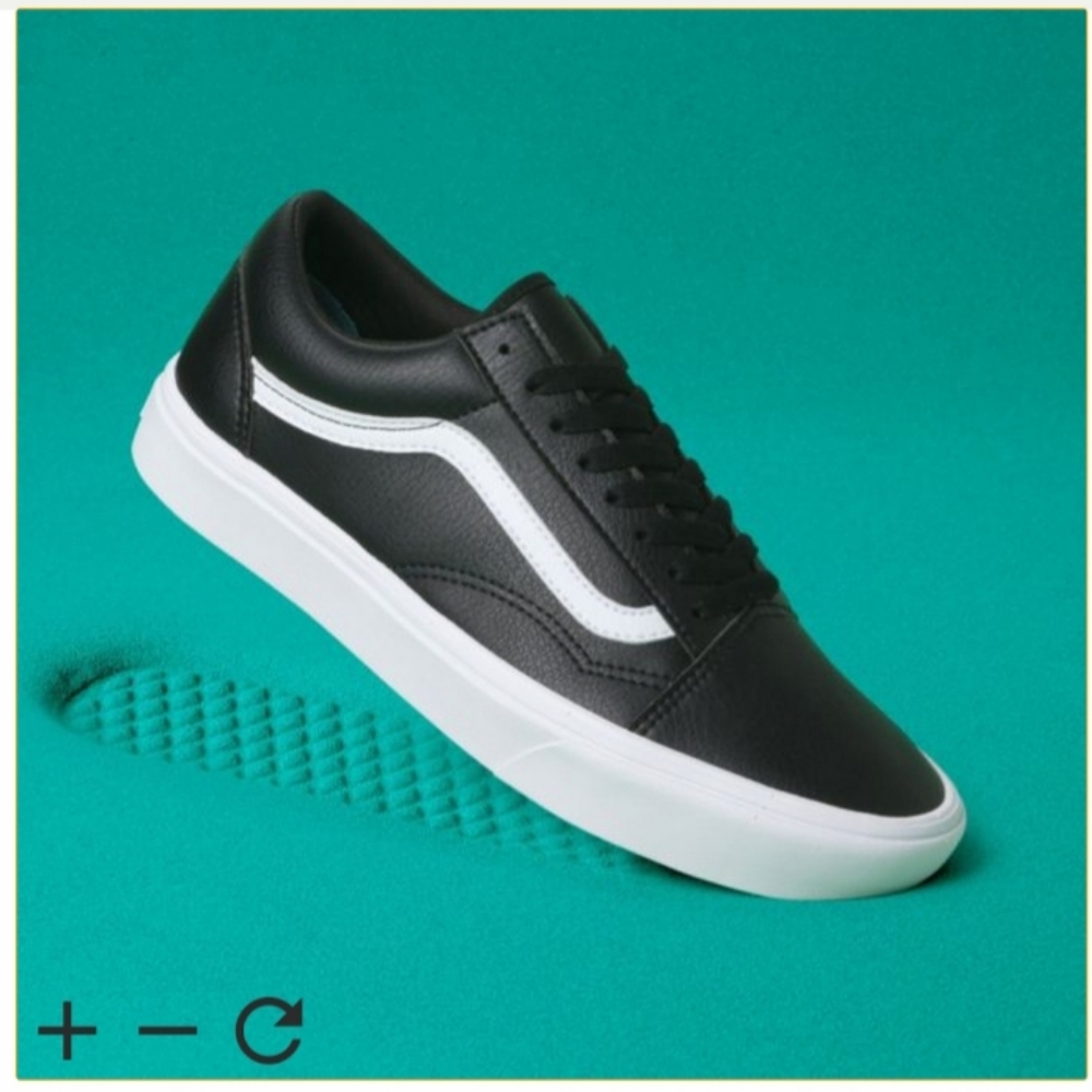 NIB Van's Classic Mens 10